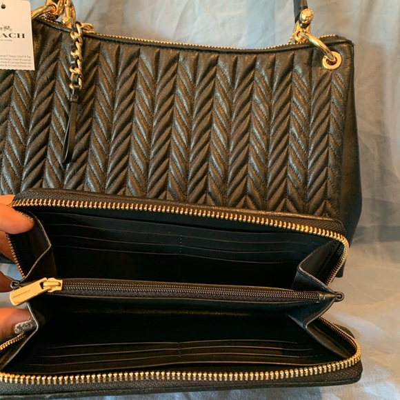 Black quilted coach purse NWT & matching wallet - Picture 7 of 8